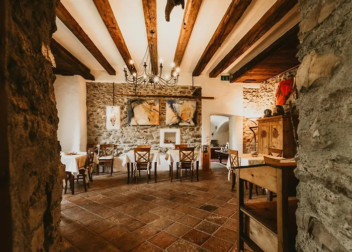 斯特弗纳酒店 - 瓦尔纳 酒店